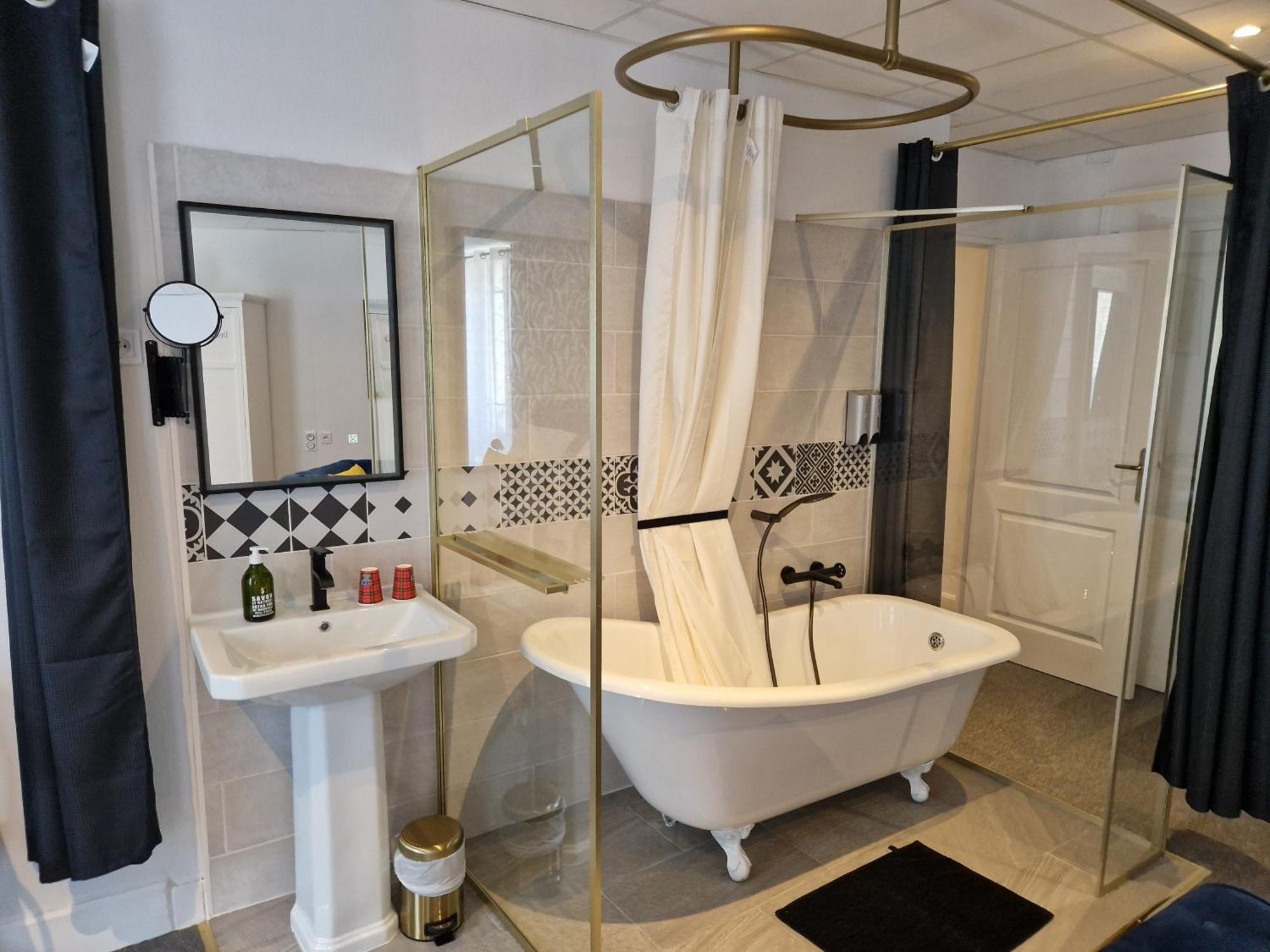 Bed and Breakfast Le Manoir- Cluny Exterior foto